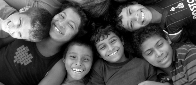 Des sourires sur des visages d'enfants